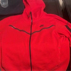 Red Nike tech size large men’s